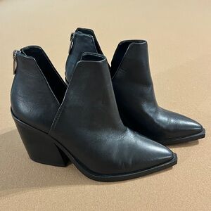 Vince Camuto Gidgeta Booties - Like Brand New - Only Worn Once - No Box